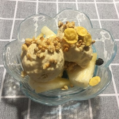 酪梨冰淇淋 + 香蕉